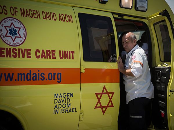 Three people shot and injured on bus in El'ad