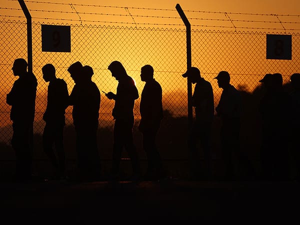 Yoav Gallant calls for Palestinian workers to return to Israel