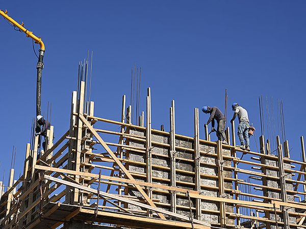 Uzbek authorities block hiring of construction workers in Israel