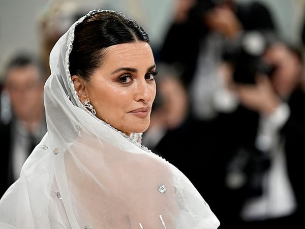 Penelope Cruz among actors supporting Gaza at Goya Awards