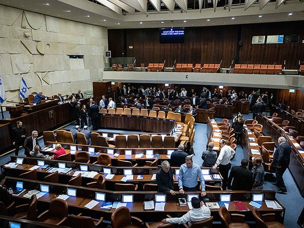 Likud MPs receive threats; police launches investigation