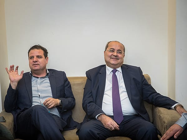 Palestinian-Israeli politicians Ayman Odeh, Ahmad Tibi met with King of Jordan