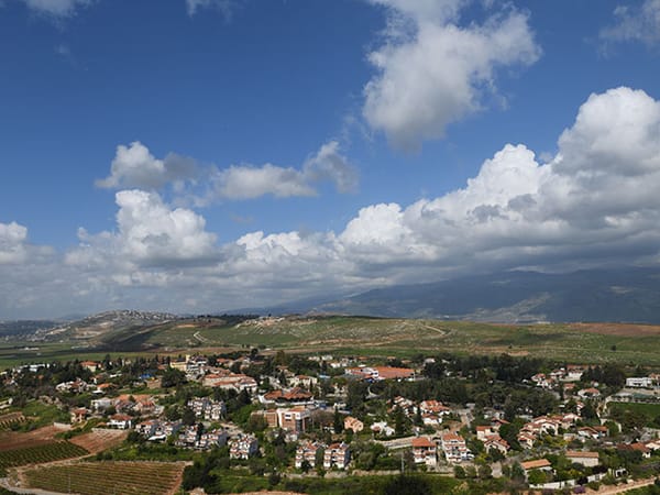 Hezbollah fires two rockets at residential buildings in Metula