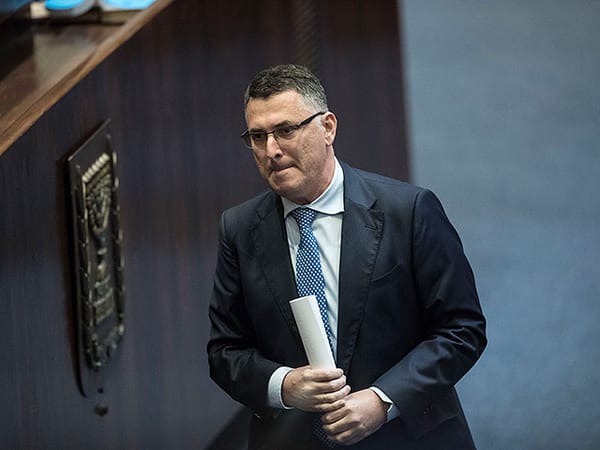 Gideon Sa'ar threatens to leave government after Purim