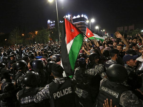 Anti-Israeli protest in Amman: crowd calls for breaking agreements with Israel