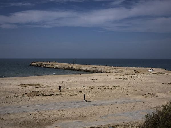 Politico: Israel agrees to secure temporary pier in Gaza