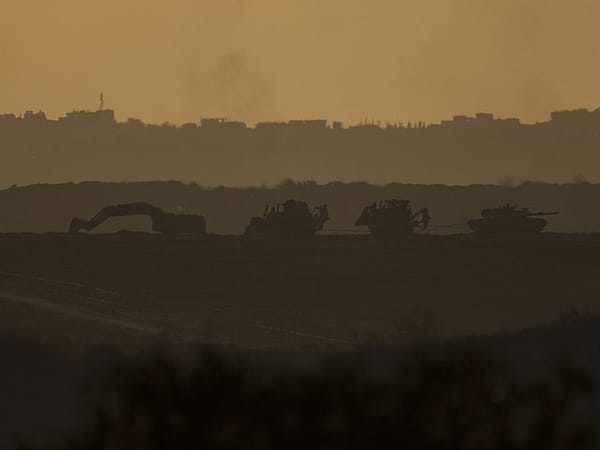 Al-Jazeera alleges IDF used bulldozer to bury civilians; IDF says video report is edited