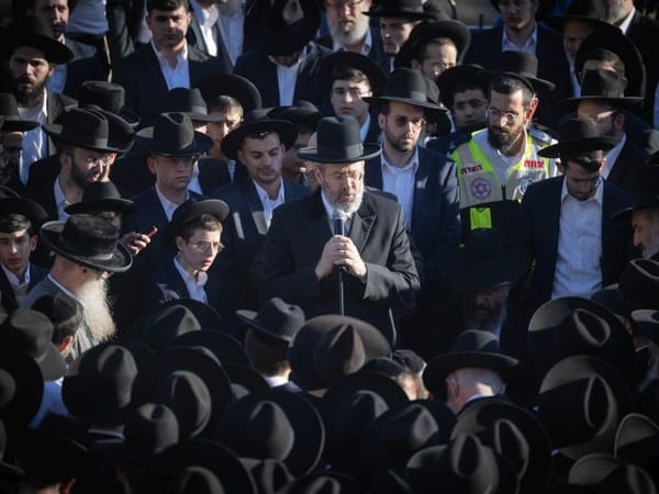 Israel's Chief Rabbi crafts prayer for the return of the hostages