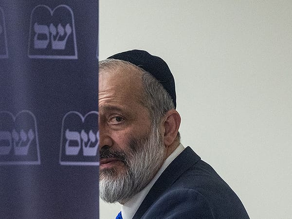 At the request of rabbis, Aryeh Deri tries to halt Israel's strike on Iran