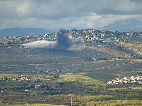 Lebanese sources: IDF strikes building in Bint Jbeil, casualties reported