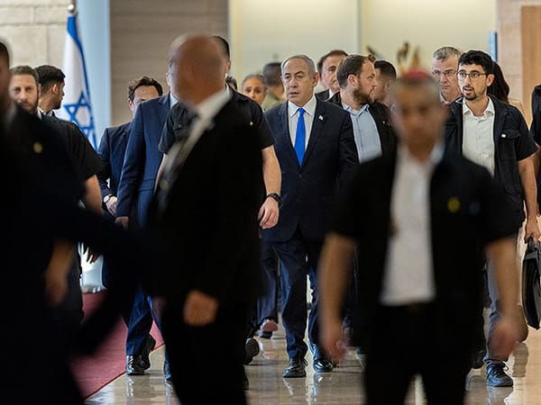Likud: 'Dissolving the government is Benny Gantz’s best gift to Sinwar'