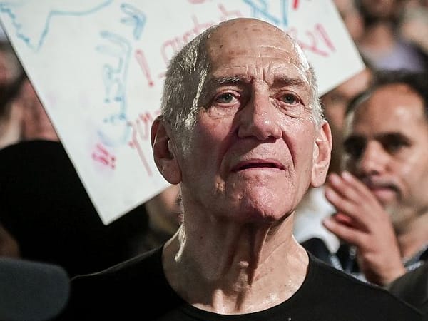 Ehud Olmert: 'Hezbollah is not interested in war'