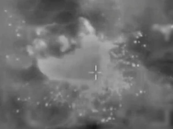 Video: Air Force attacks two weapons depots in southern Lebanon